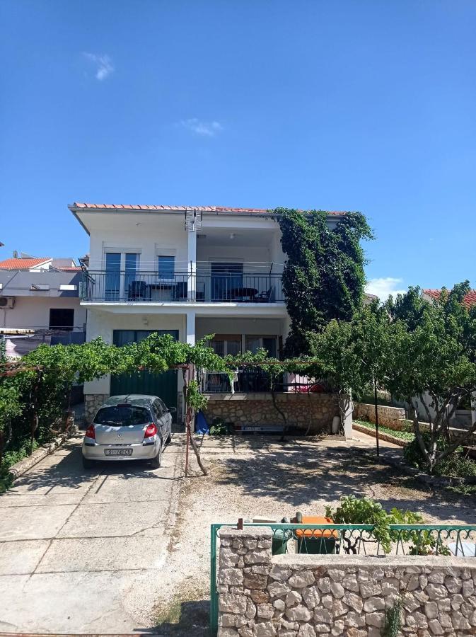 Apartments With A Parking Space Bilo, Primosten - 12868 Dış mekan fotoğraf
