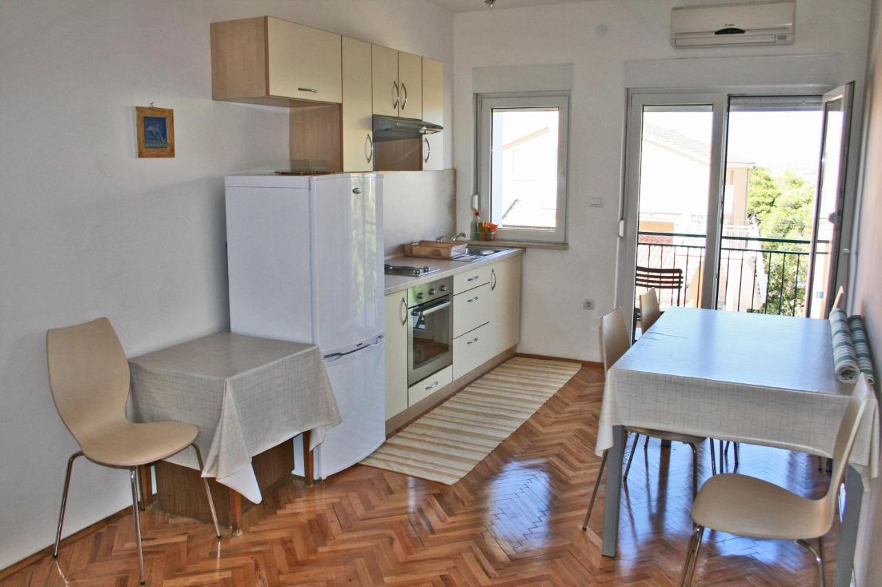 Apartments With A Parking Space Bilo, Primosten - 12868 Dış mekan fotoğraf